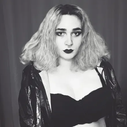 @lenacamoni