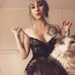 @draculasflower