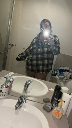 @thiccthighspretteyes
