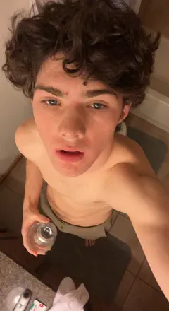 @prestonlevine