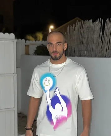 @adam_uzan