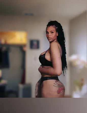 @hallehayesvip