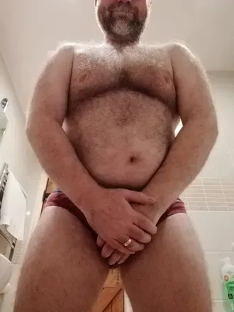 @theukhairybear