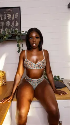 @mirascarlett