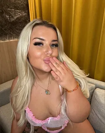 @dollyjade1