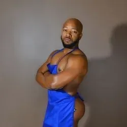 @nakedcheffdee