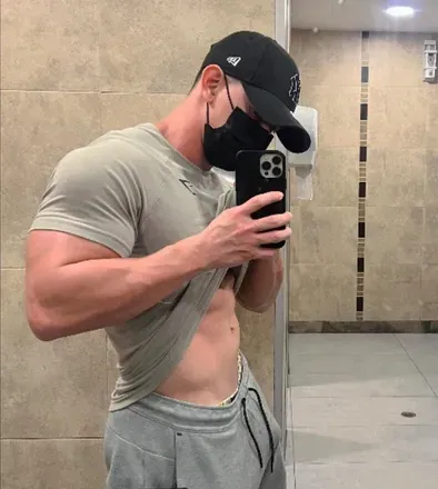 @hectorgreys