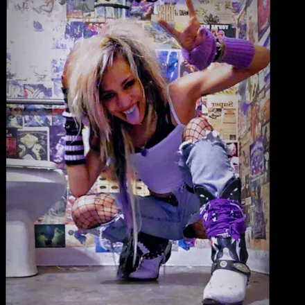 @manicpixiesleazegirl