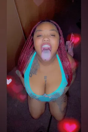 @ebony.queen21