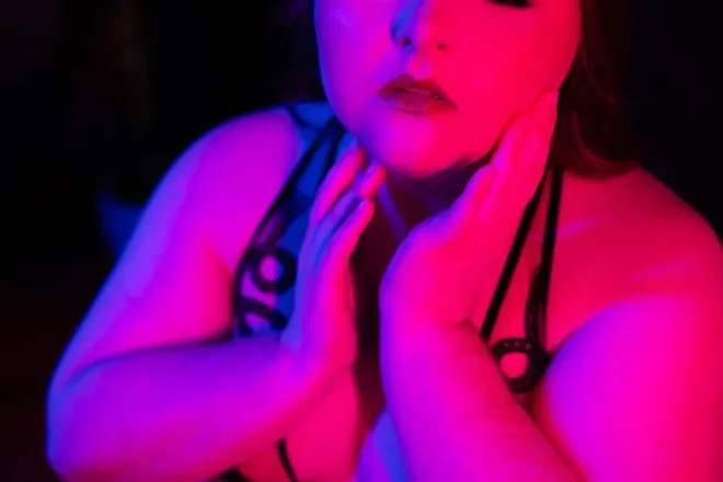@naughty.nerdy.curvy