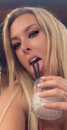 @skyesummers