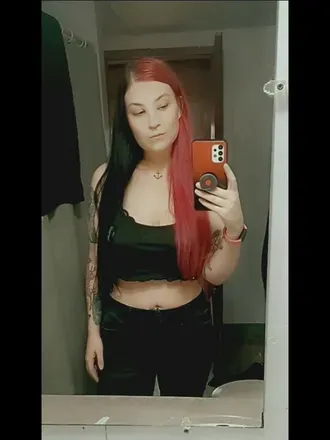 @emoqueen420