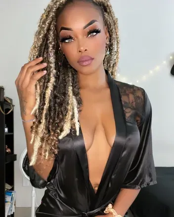 @kiki_vibes