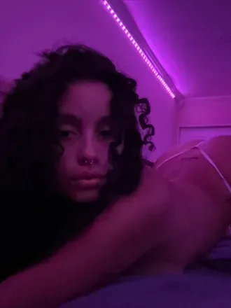 @lilbootyylatina
