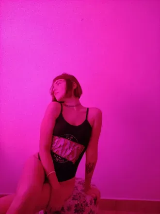 @camilabaila