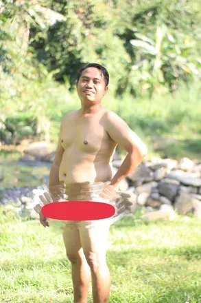 @nudistman02