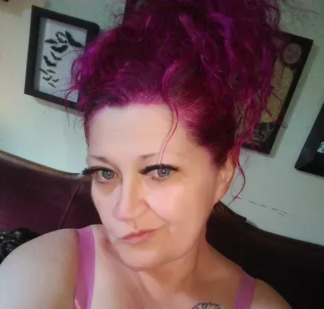 @pinkihartless