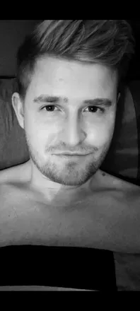 @lookslikeleo