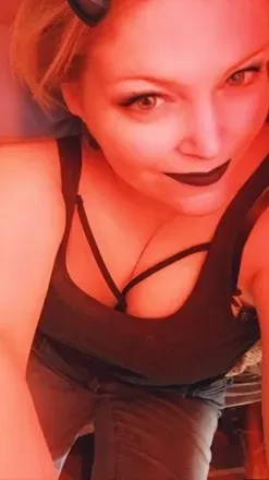 @u165207836