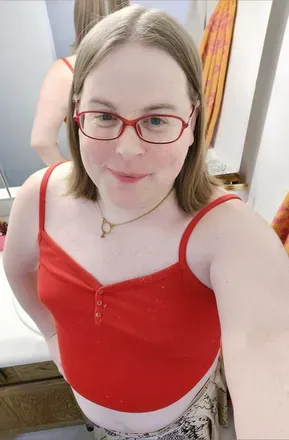 @transisbeauty