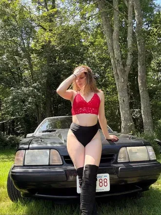 @fattassblonde