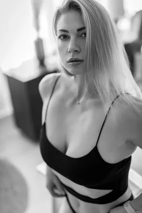 @lauralarencia