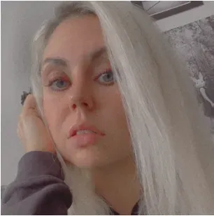 @chloereign666