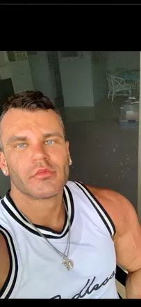@bobbybicepsxxx