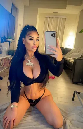 @lexxibabyxo