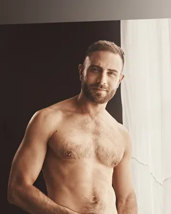 @thebarefoototterxxx