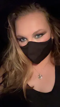 @goddess_rubyred