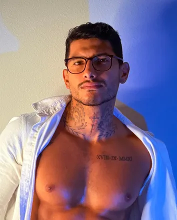 @xxxfetishboy