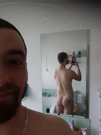 @clown-penis