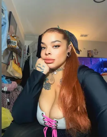 @thickbabymoms2