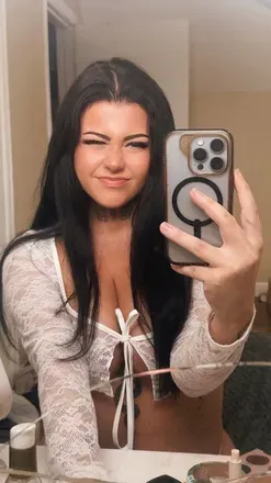 @taybabyxoo
