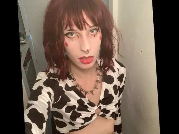 @snickerstheclown