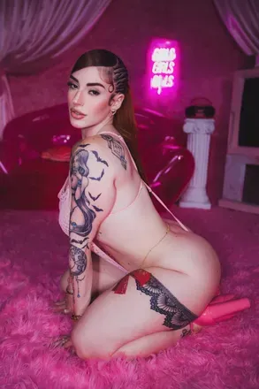 @pawgemily