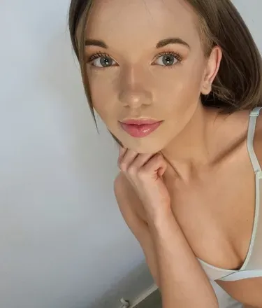 @lolafayeee