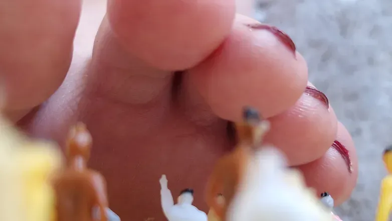 @katy_adams_giantess_feet