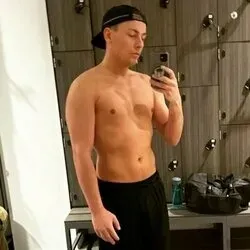 @deanoboy69