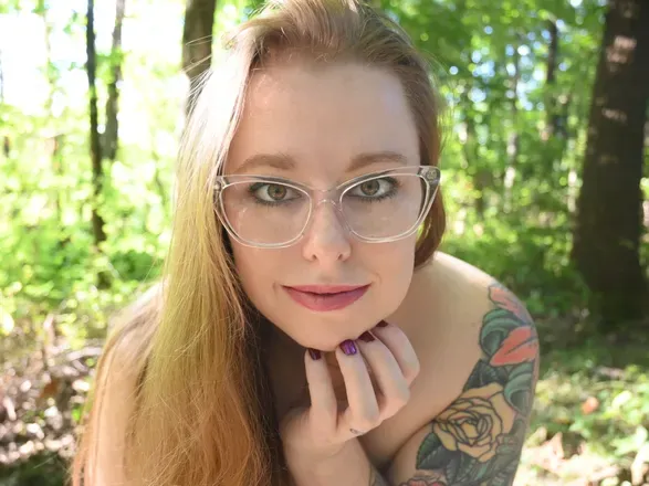 @lilmissscarlettspitfire