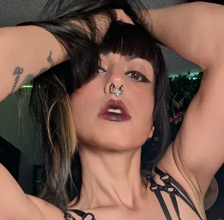 @kitsune.rose