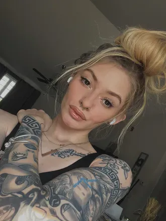 @catelynkorinne