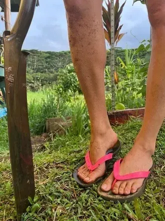 @filthy_farm_feet