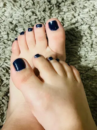 @lavish-toes