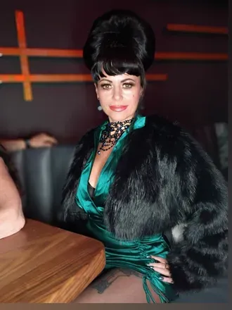 @jewel_denyle