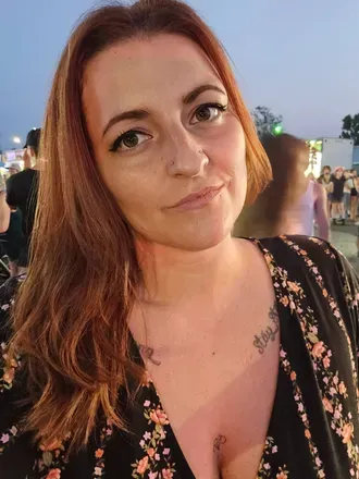 @redhotmeg