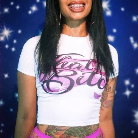 @tiafreakyass