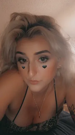 @oliveriaxxx