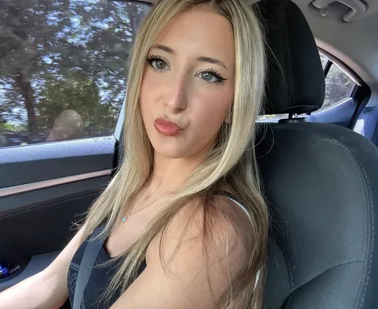 @chloecook